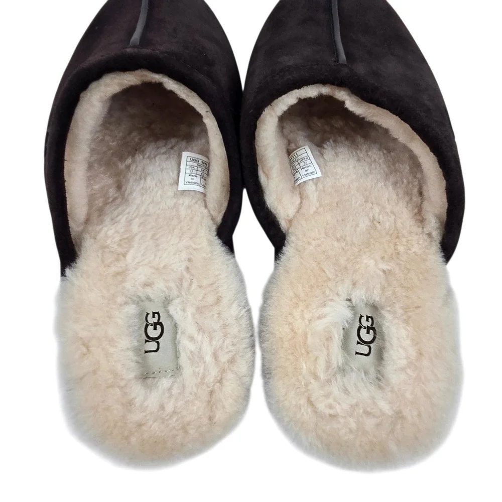 UGG men scuff